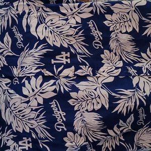 NWOT XL Reyn Spooner genuine LA Dodger short sleeved button up shirt